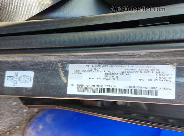 3MZBN1M31JM171646 2018 MAZDA 3 Gray Engine compartment view