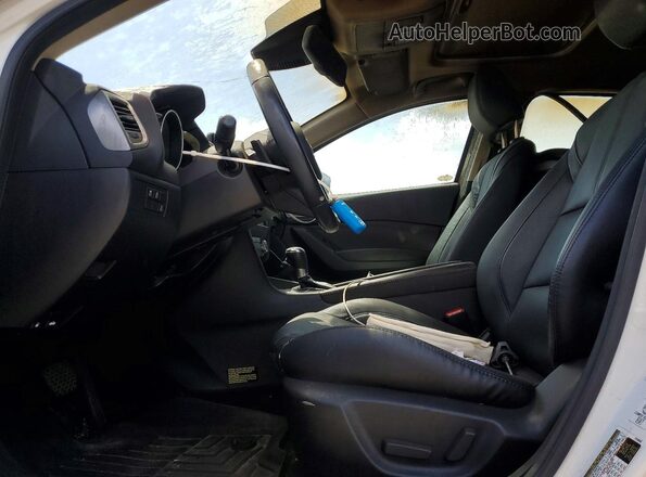 3MZBN1M33JM210530 2018 MAZDA 3 White Vista interior delantera