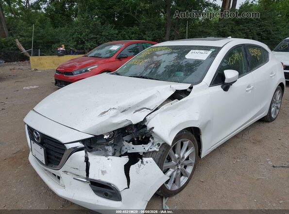 3MZBN1M36HM133050 2017 MAZDA 3 White Front view