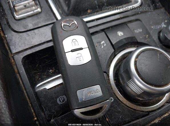 3MZBN1M36HM133050 2017 MAZDA 3 White Dashboard view