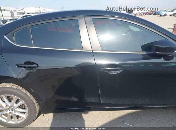 3MZBN1U70JM194192 2018 MAZDA 3 Black Սալոնի հետևի տեսք