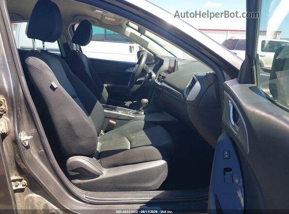 3MZBN1U71HM100606 2017 MAZDA 3 Серый Вид салона спереди