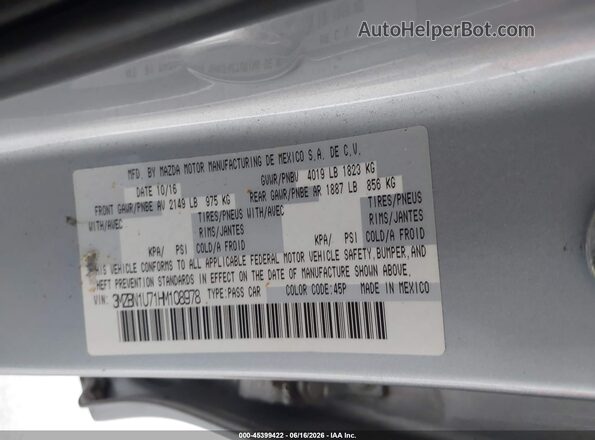 3MZBN1U71HM108978 2017 MAZDA 3 Silver ძრავის განყოფილების ხედი