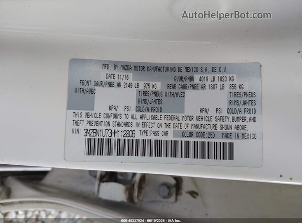 3MZBN1U73HM112806 2017 MAZDA 3 Белый Вид подкапотного пространства