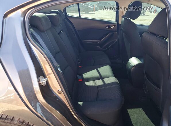 3MZBN1U74HM152117 2017 MAZDA 3 Brown Вид задніх сидінь