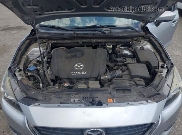 3MZBN1U75HM133530 2017 MAZDA 3 Silver Rear interior view