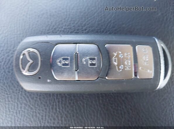 3MZBN1U76JM166803 2018 MAZDA 3 Red Vista del salpicadero