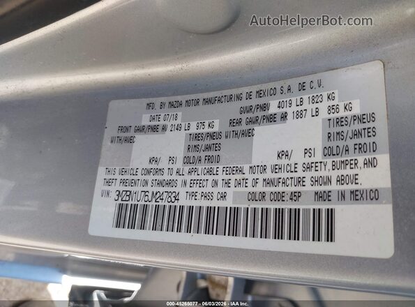 3MZBN1U76JM247834 2018 MAZDA 3 Gray Вид підкапотного простору