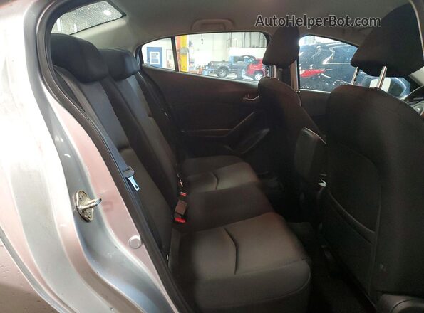 3MZBN1U79JM233801 2018 MAZDA 3 Silver Rear seats view