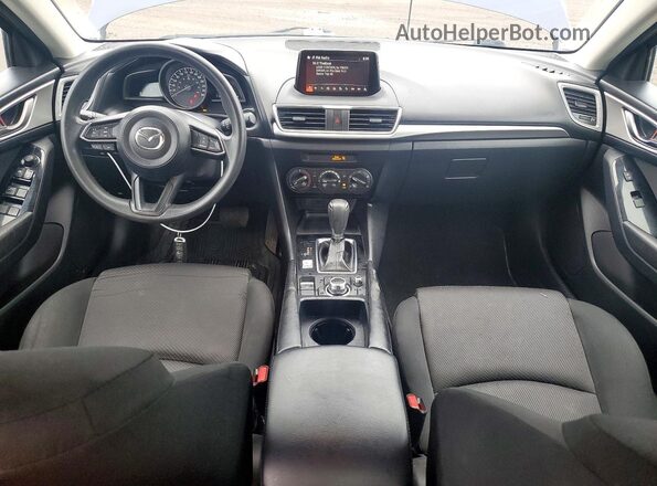 3MZBN1U79JM267401 2018 MAZDA 3 Blue Вид панелі приладів