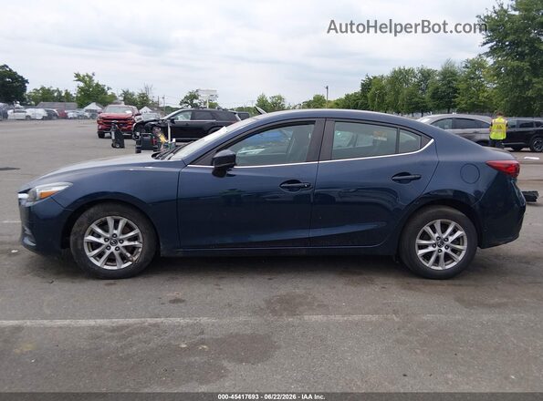 3MZBN1U7XJM261817 2018 MAZDA 3 Navy Vista interior trasera