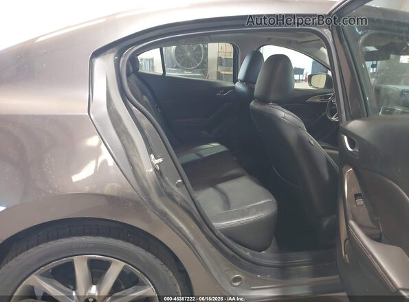 3MZBN1V31JM247803 2018 MAZDA 3 Gray VIN კოდის სტიკერის ხედი
