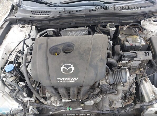 3MZBN1V32JM163456 2018 MAZDA 3 White Вид ззаду