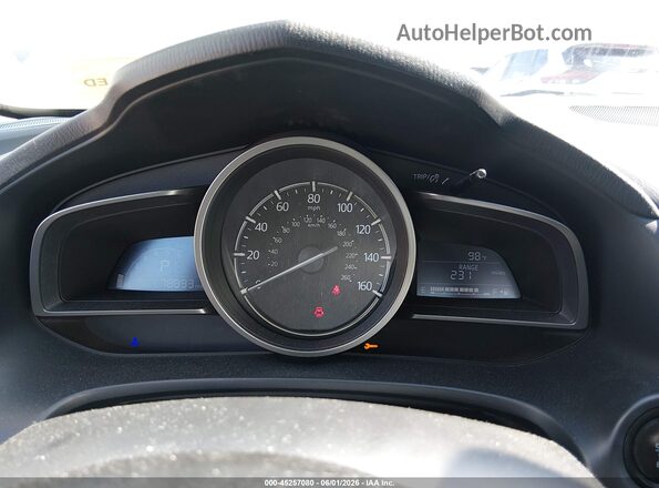 3MZBN1V32JM177020 2018 MAZDA 3 Silver Вид задніх сидінь