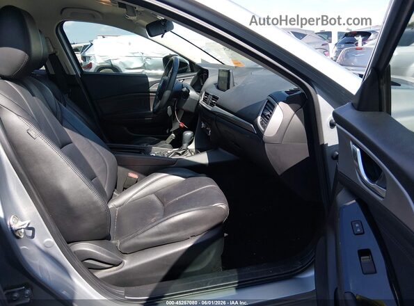 3MZBN1V32JM177020 2018 MAZDA 3 Silver Вид салону спереду