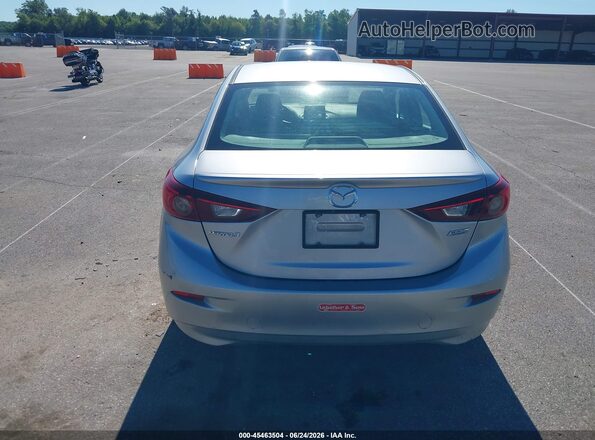 3MZBN1V32JM205981 2018 MAZDA 3 Silver 