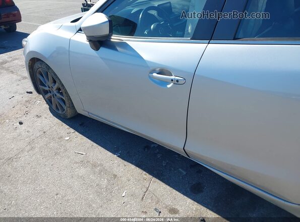 3MZBN1V32JM205981 2018 MAZDA 3 Silver 