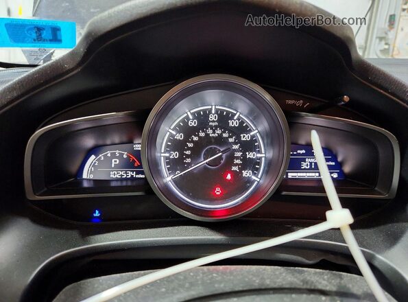 3MZBN1V35JM162561 2018 MAZDA 3 Черный Вид щитка приборов