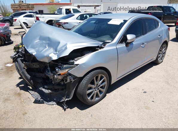3MZBN1V36JM189056 2018 MAZDA 3 Silver Przód lewy