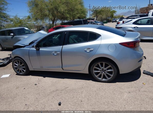 3MZBN1V36JM189056 2018 MAZDA 3 Silver Widok wnętrza 360 stopni