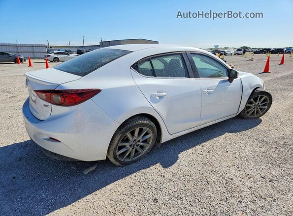 3MZBN1V39JM203063 2018 MAZDA 3 White 