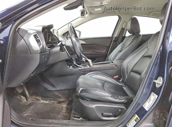 3MZBN1V3XJM174088 2018 MAZDA 3 Blue 