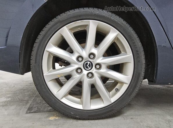 3MZBN1V3XJM174088 2018 MAZDA 3 Blue 