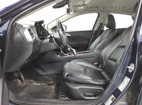 3MZBN1V3XJM174088 2018 MAZDA 3 Blue 