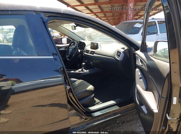 3MZBN1V3XJM201421 2018 MAZDA 3 Черный Вид салона спереди