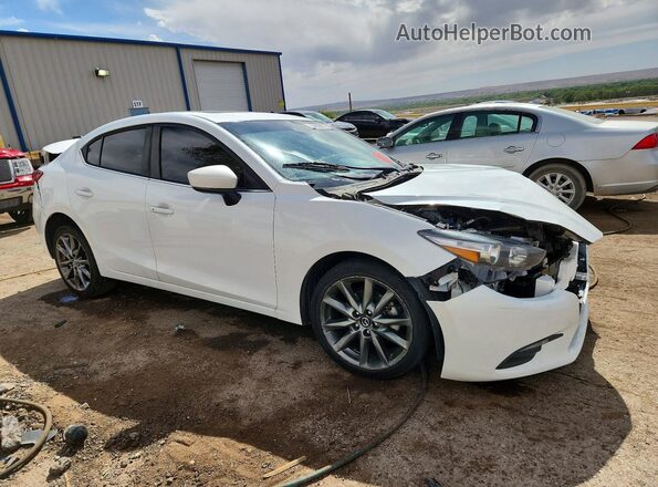 3MZBN1V3XJM228912 2018 MAZDA 3 Белый Передняя правая четверть