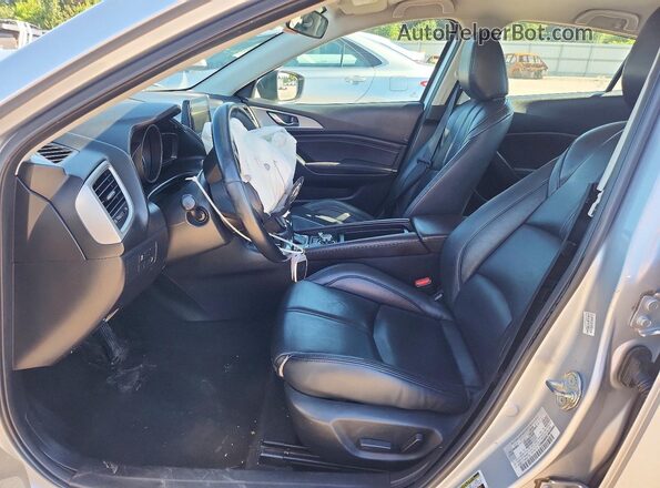 3MZBN1V71HM151733 2017 MAZDA 3 Silver Front interior view