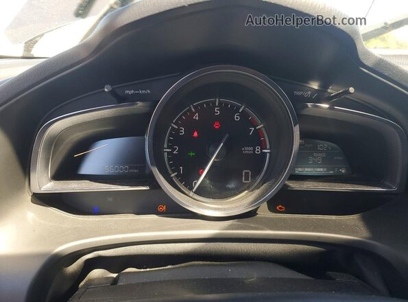 3MZBN1W31JM174673 2018 MAZDA 3 Gray Widok zestawu wskaźników