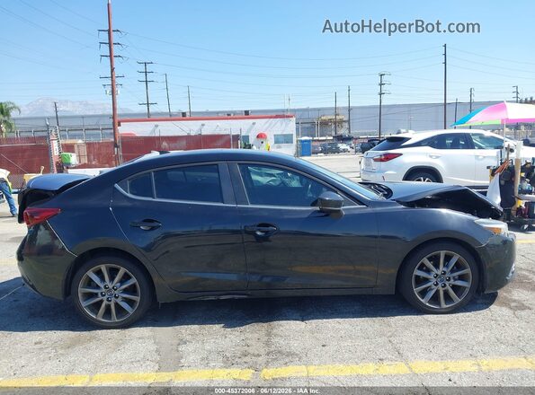 3MZBN1W36JM185796 2018 MAZDA 3 Black Սալոնի հետևի տեսք