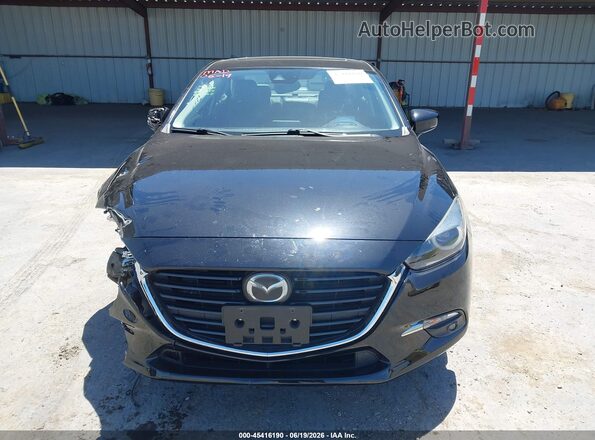 3MZBN1W3XJM202728 2018 MAZDA 3 Gray Rear interior view