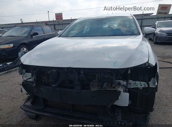 3MZBPABL5KM114302 2019 MAZDA 3 White Вид задньої частини салону