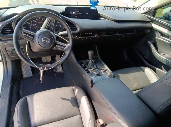 3MZBPABL9NM313017 2022 MAZDA 3 White Vista del salpicadero