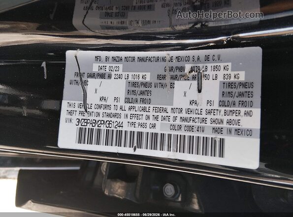 3MZBPABM2PM361244 2023 MAZDA 3 Black Vista del compartimento del motor