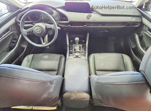 3MZBPABM7SM470792 2025 MAZDA 3 Красный Вид панели приборов