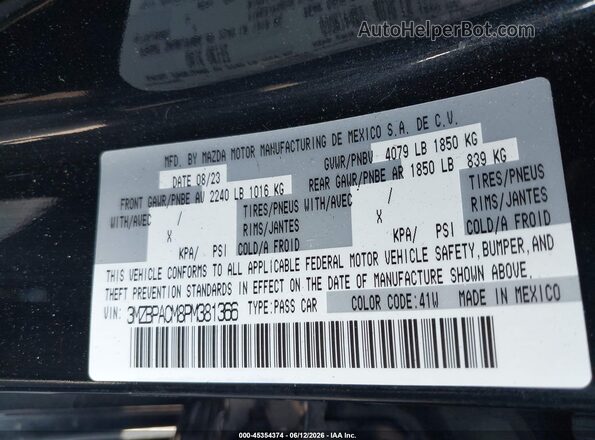 3MZBPACM8PM381366 2023 MAZDA 3 Black Vista del compartimento del motor