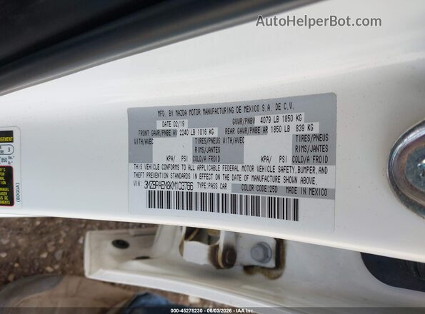3MZBPAEM8KM103766 2019 MAZDA 3 White Շարժիչի բաժամունքի տեսք