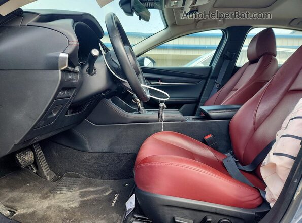 3MZBPBCM5RM421069 2024 MAZDA 3 Gray Widok wnętrza z przodu