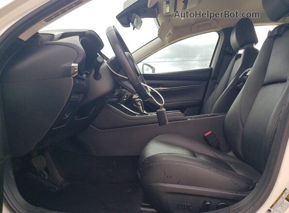 3MZBPBDM3LM132634 2020 MAZDA 3 Белый Вид салона спереди