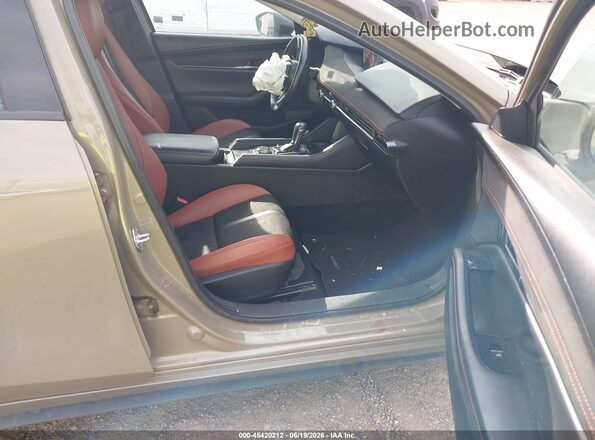 3MZBPBXY8RM407857 2024 MAZDA 3 Желто-коричневый Вид салона спереди
