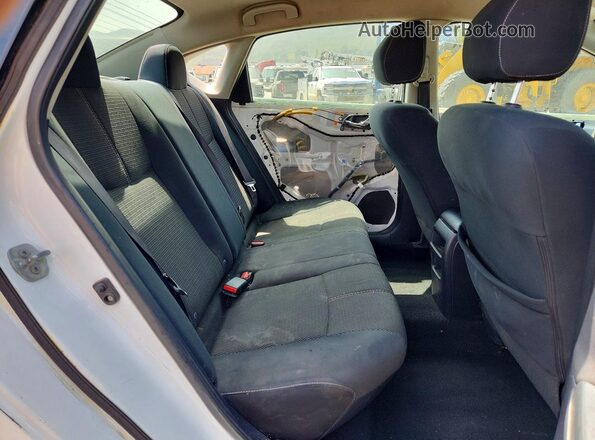 3N1AB7AP0GY281366 2016 NISSAN SENTRA White უკანა სავარძლების ხედი