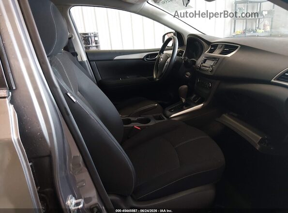 3N1AB7AP0HY303657 2017 NISSAN SENTRA Gray Widok wnętrza z przodu