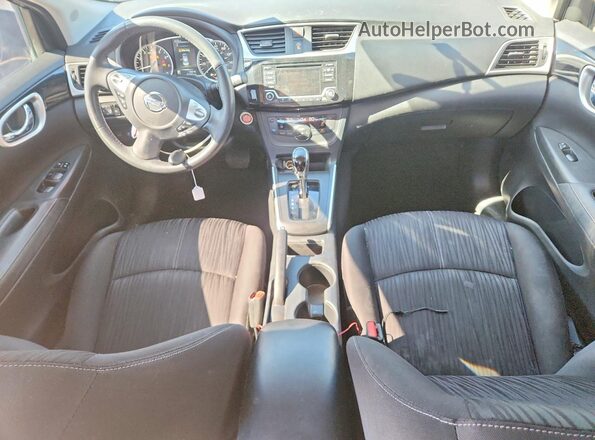 3N1AB7AP0JL662509 2018 NISSAN SENTRA Black Dashboard view