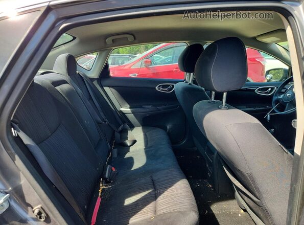 3N1AB7AP0JL662736 2018 NISSAN SENTRA Gray Rear seats view