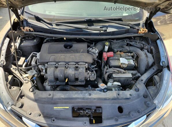 3N1AB7AP0JL662736 2018 NISSAN SENTRA Gray Rear interior view