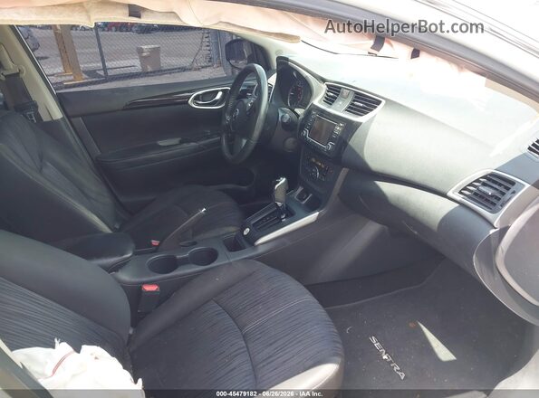 3N1AB7AP0JY227203 2018 NISSAN SENTRA White Սալոնի դիմացի տեսք