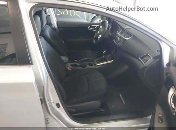 3N1AB7AP0JY231901 2018 NISSAN SENTRA Silver Vista interior delantera